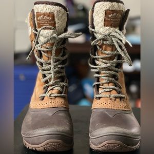 The North Face Womens Shellista II Sz 9  Lace Up Mid Snow Boot Brown Waterproof